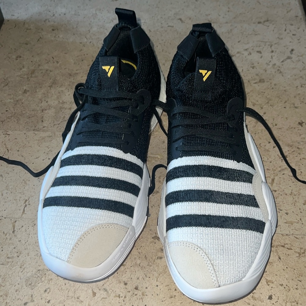 Adidas Trae Young 2 BB Shoes Size 11